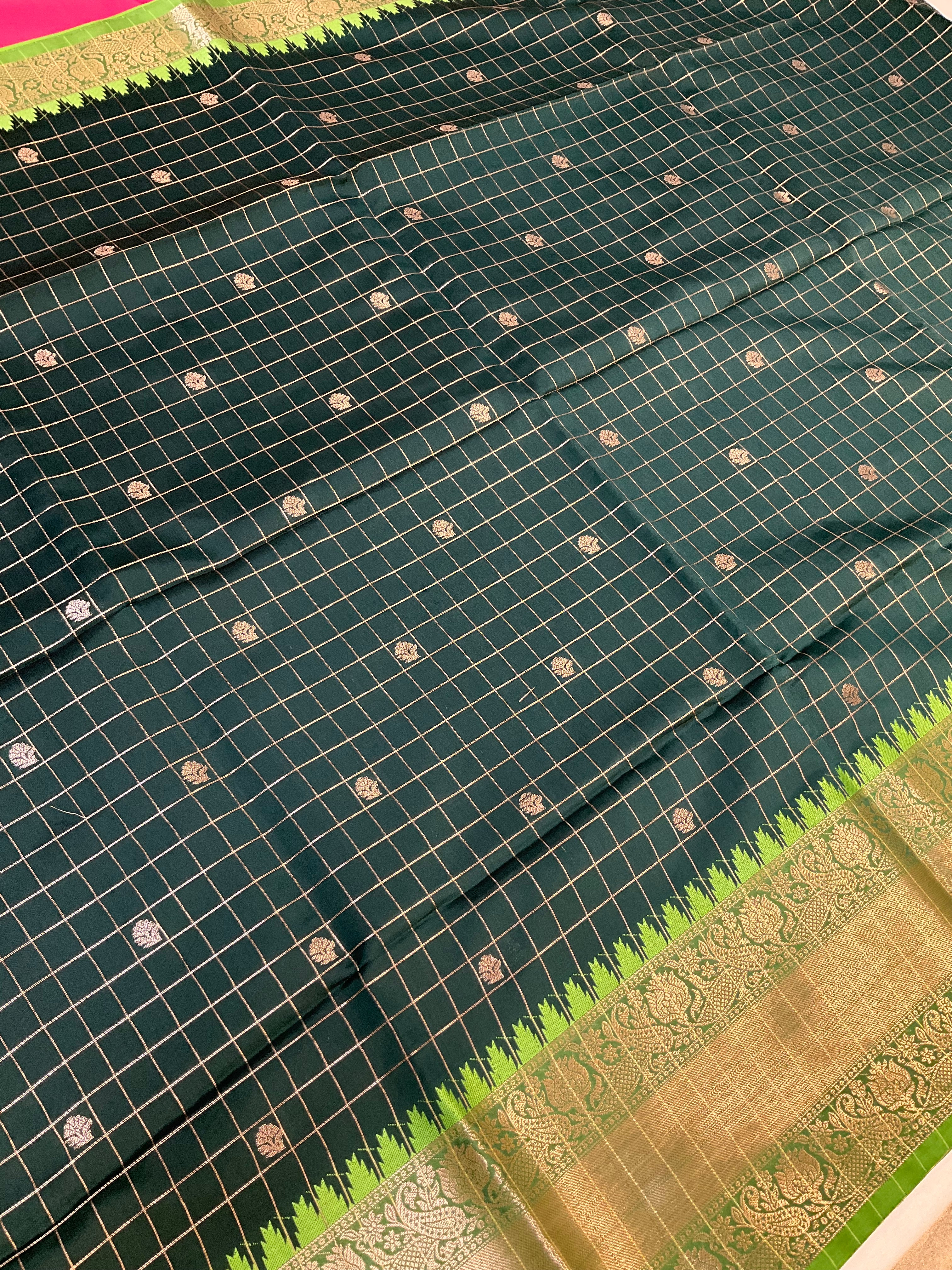 Gadwal Semi Silk Checks Sarees