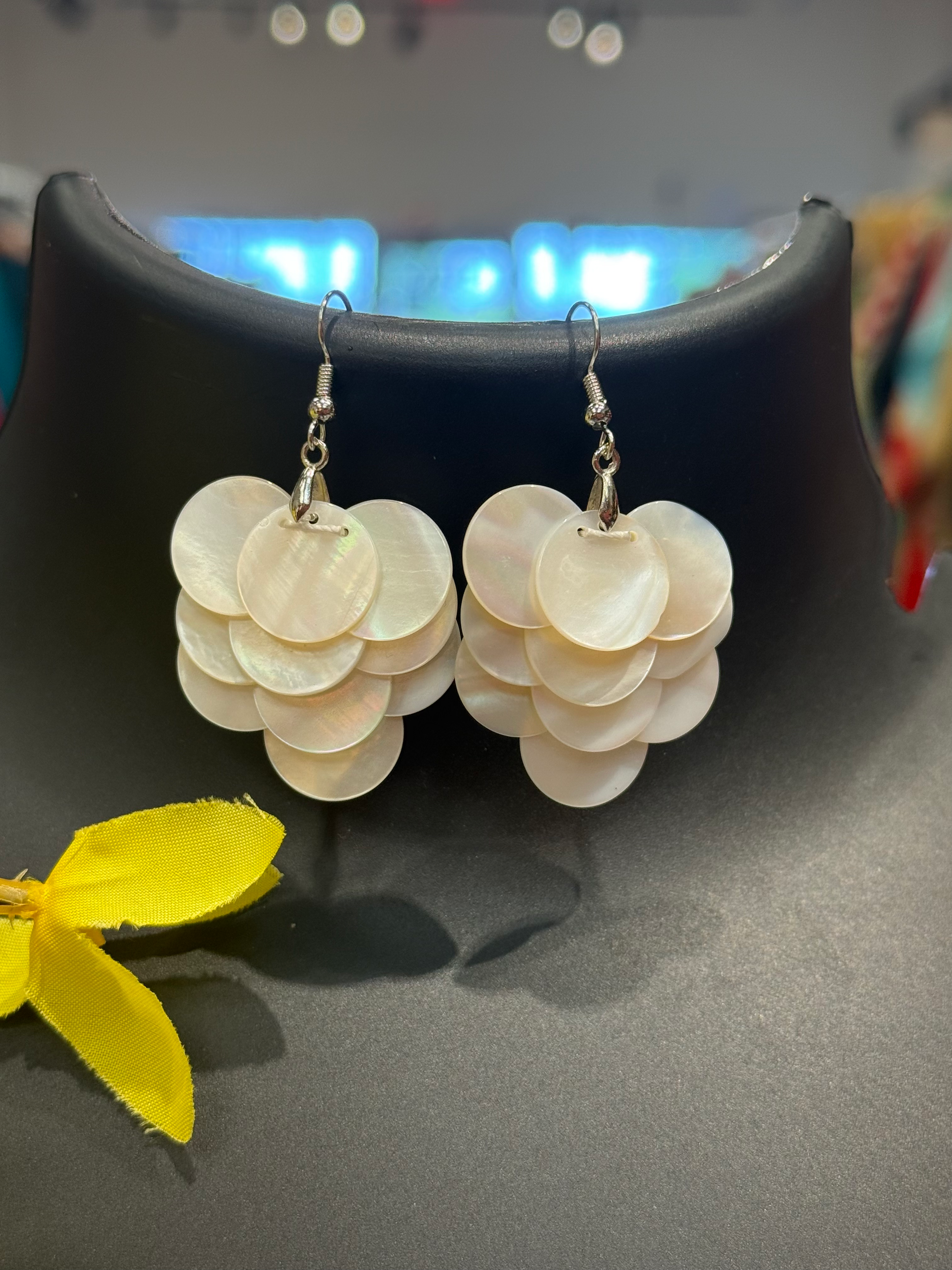Shell Hanging Earrings image 0