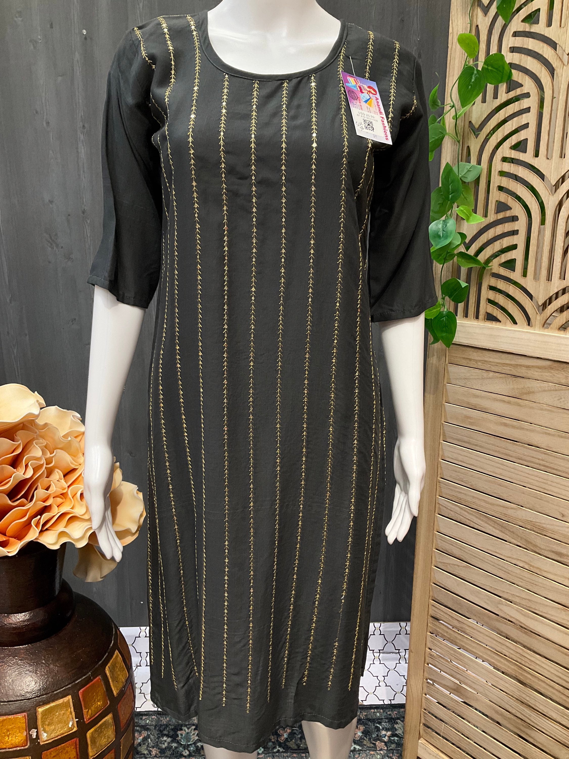 Soft Rayon Kurti with sequin work - Size 38/US XS image 1