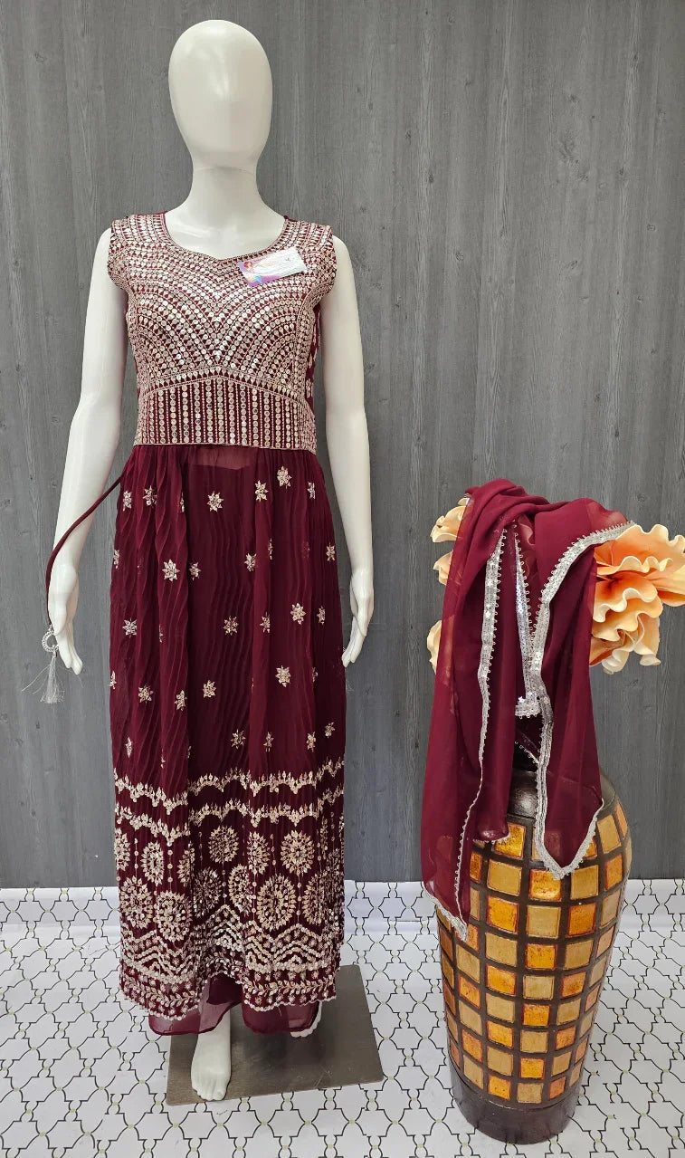 Party Wear Petite Nyra Cut Dress 3-Piece Set Size 38 - Flared Skirt
