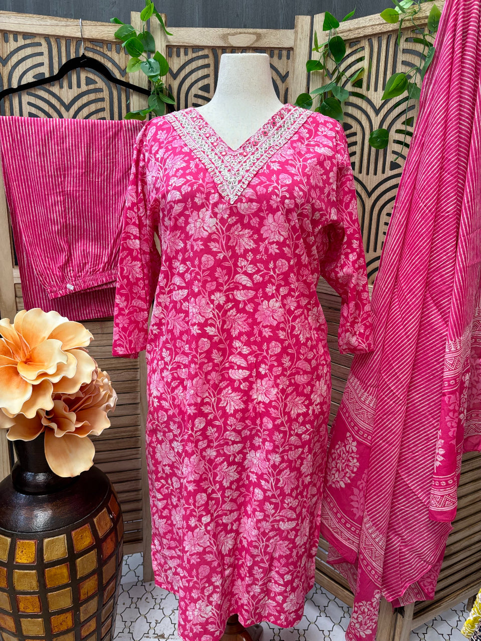 Plus Size - Pure Cotton Pink Color 3 piece Kurti set - Size 48/US XXL image 0