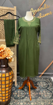 Women’s Plus Size Green Gajji Silk Kurti Set