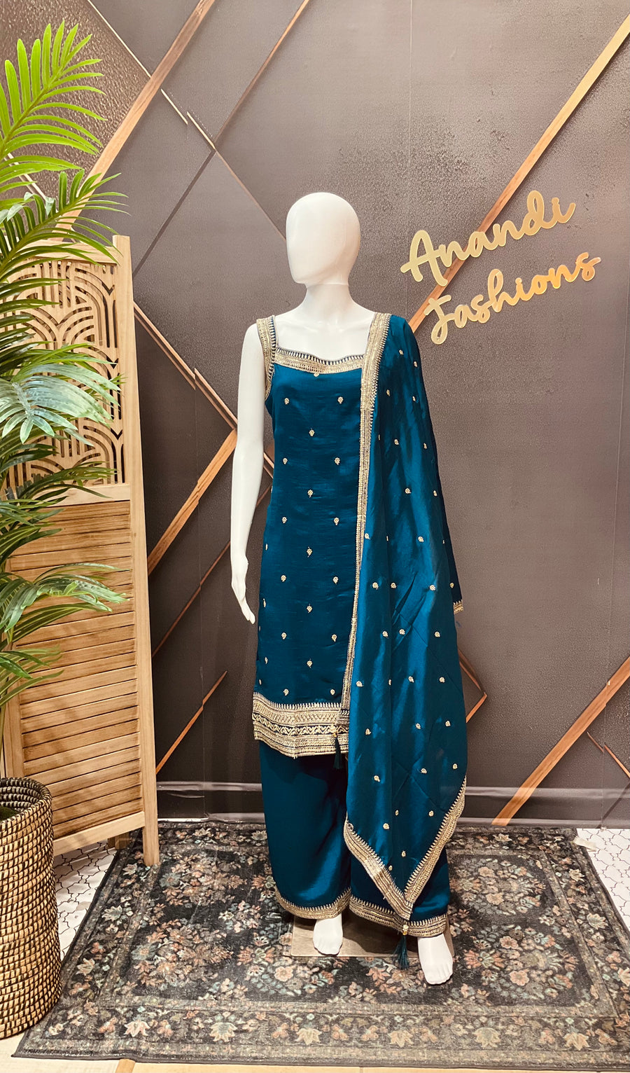 Women’s Teal Blue Sleeveless Kurti Set