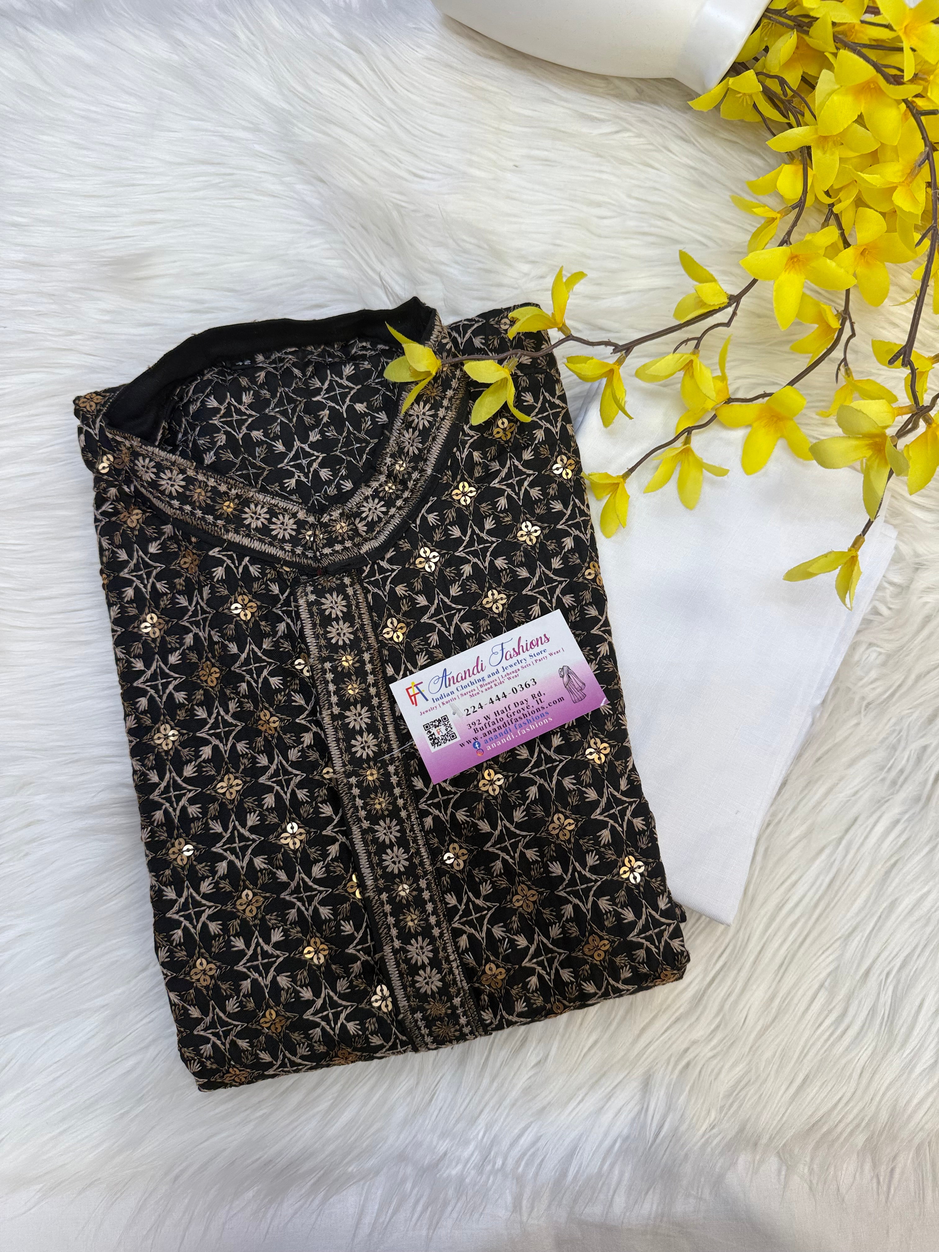 Chikankari Men’s kurta pajama set