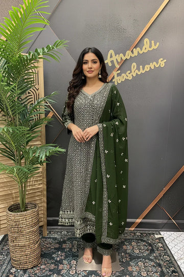 Green Georgette Anarkali Kurti Set Size 42 - Silver Zari Party Wear