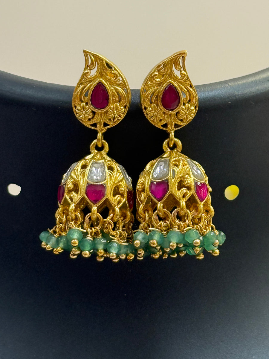 Jadau Kundan Jhumkas/Earrings