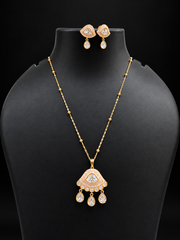 Chain With Kundan Pendant set Necklace Set