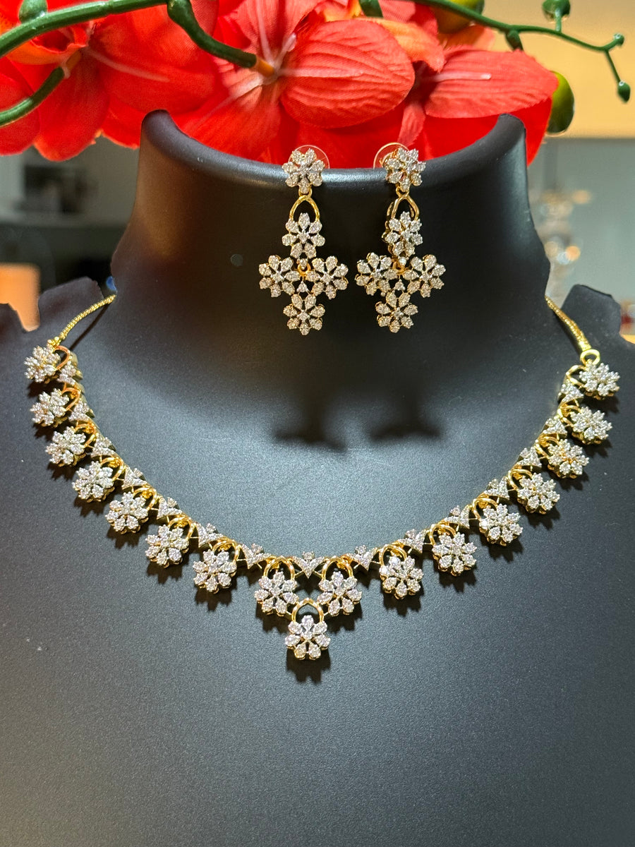 Flower Design AD Necklace Set