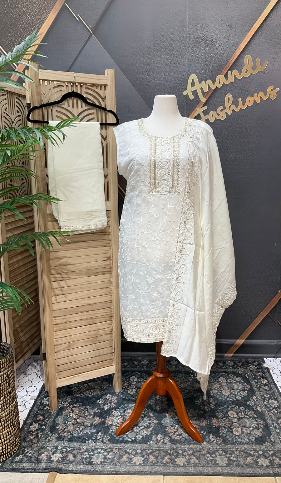 White Plus size Women’s kurti set