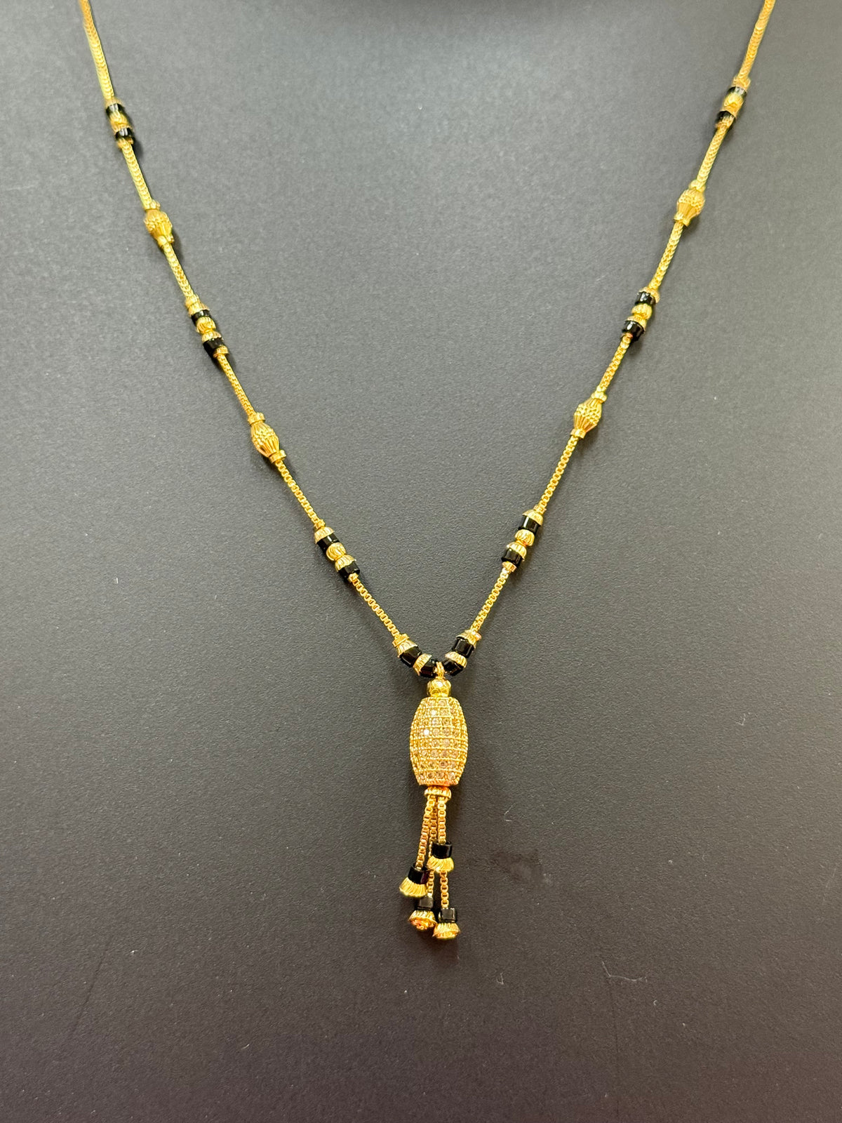 Black Beads - Gold Chain - Design 2