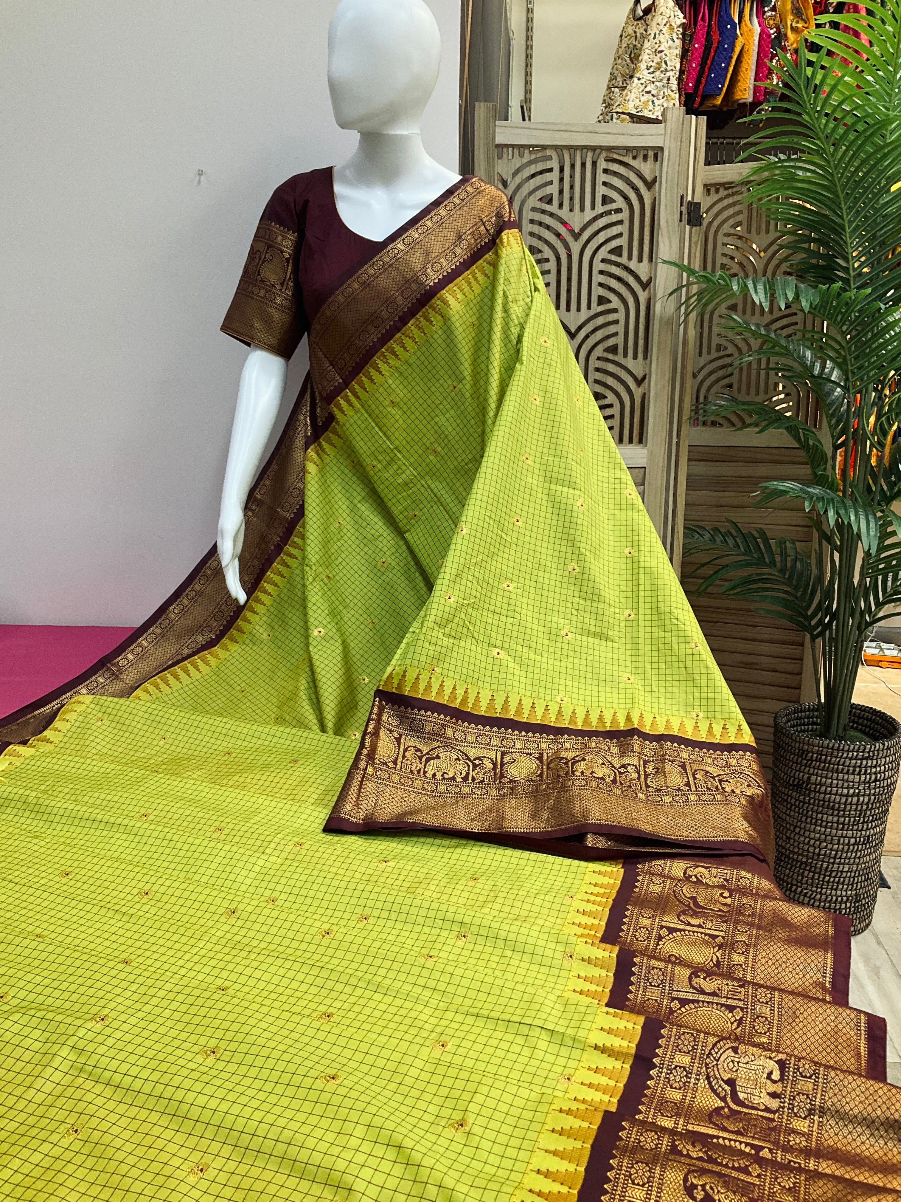 Semi Gadwal Green Checks Saree with Stitched Blouse