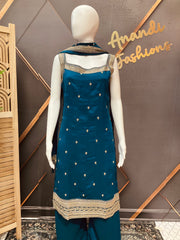 Women’s Teal Blue Sleeveless Kurti Set