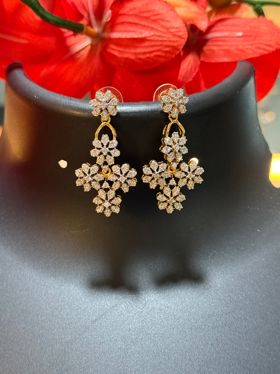 Flower Design AD Necklace Set
