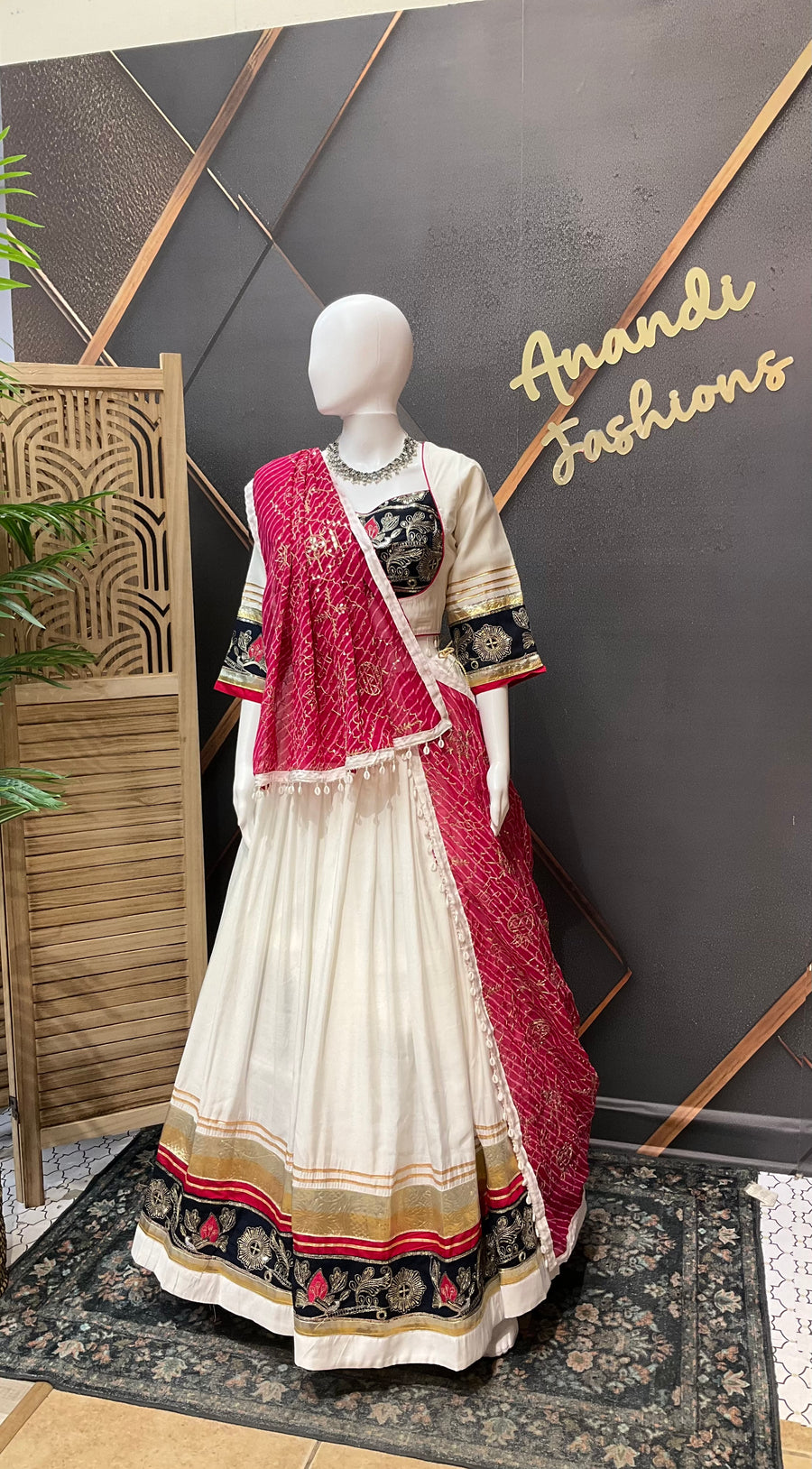 Women's Garba White Silk Chaniya Choli
