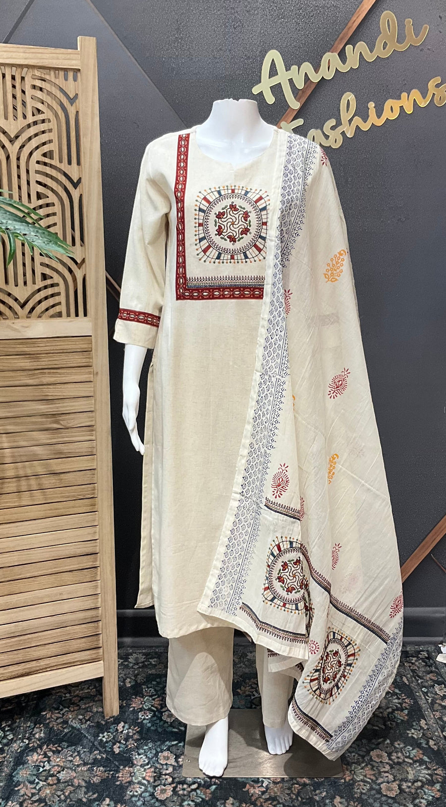 Half White Kadhi Kurti set