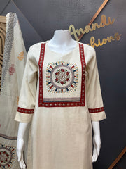 Half White Kadhi Kurti set