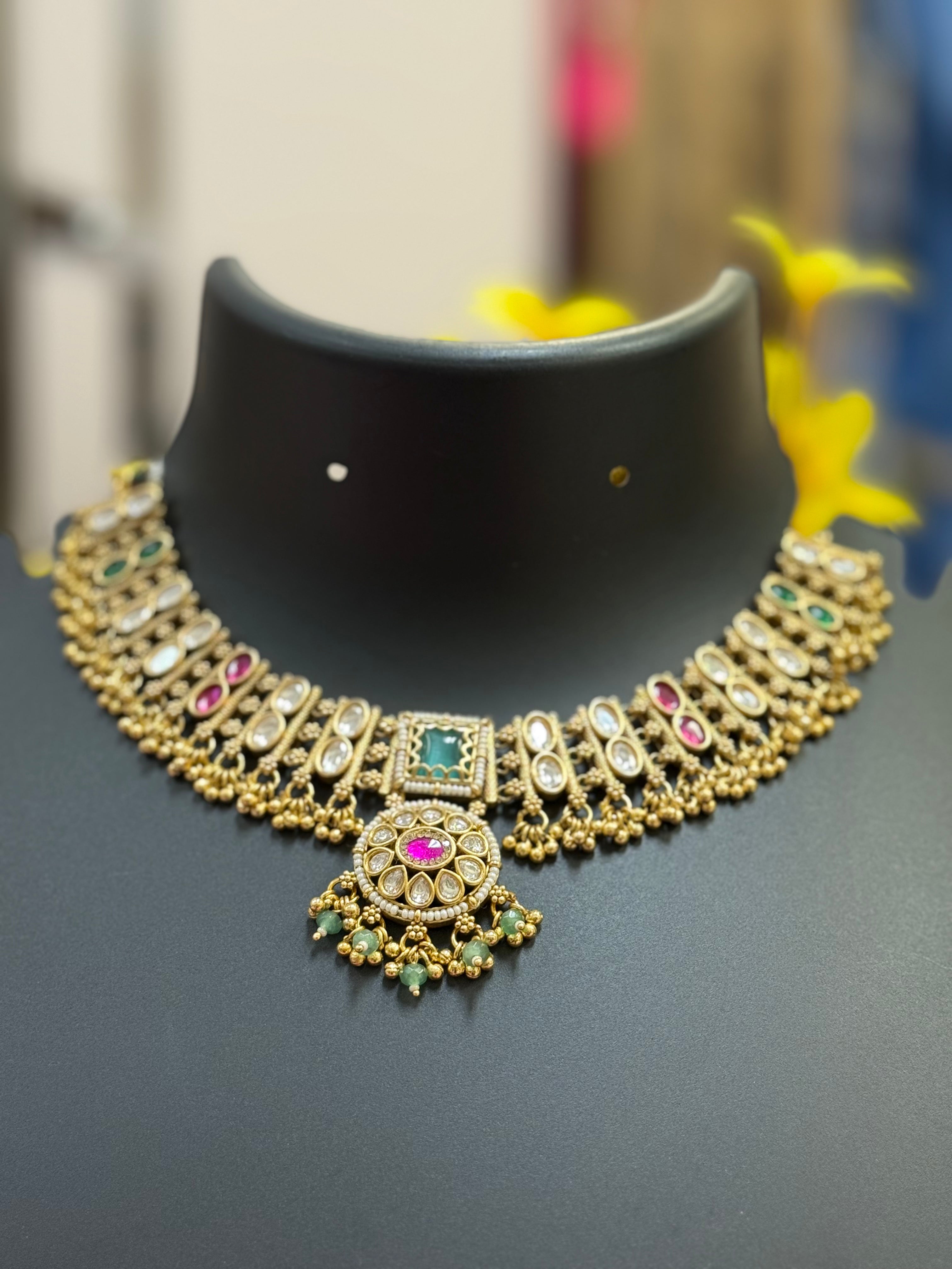Kundan Necklace Set