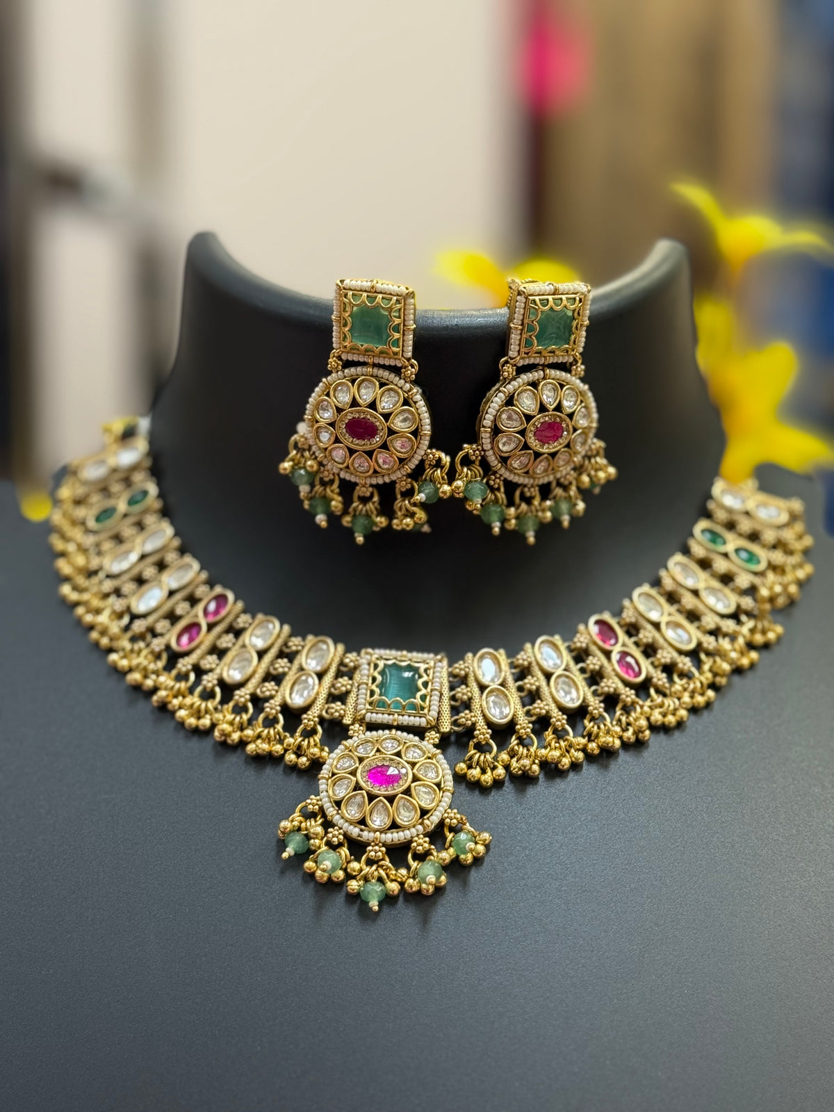 Kundan Necklace Set