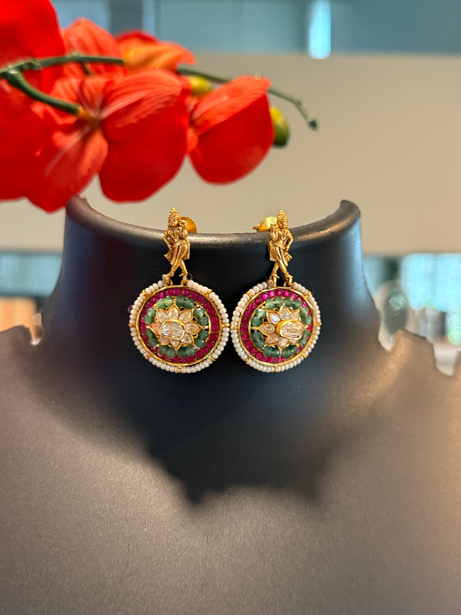 White Small Beads with Jadau Kundan Pendants Necklace Set