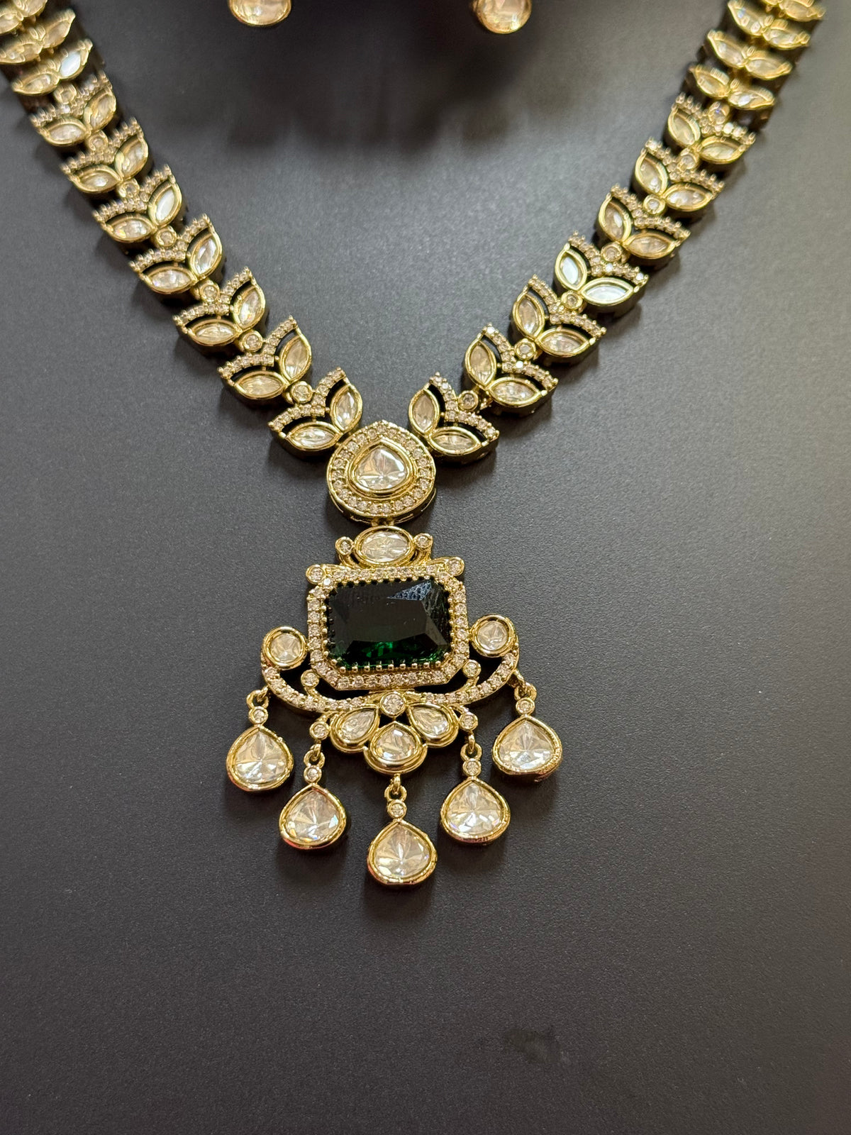 Kundan Necklace set with Emerald Stone