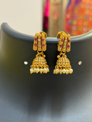 Maharastrian Thushi Necklace set with Pearls