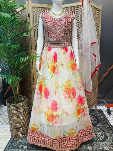 White & Red Floral Lehenga Set Size 40 - Party Wear