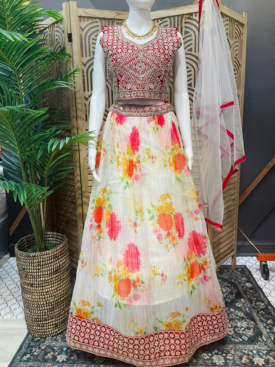 White & Red Floral Lehenga Set Size 40 - Party Wear