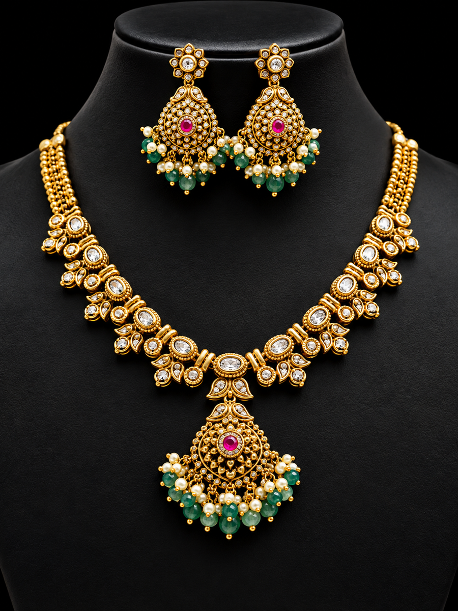 Antique Finish Kundan Necklace Set