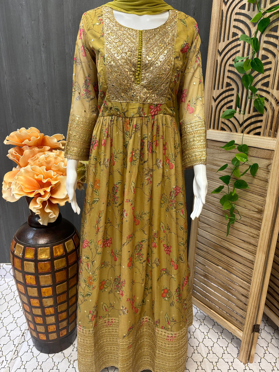 Party Wear Organza Olive Green Long Dress- Size 42/US M image 0