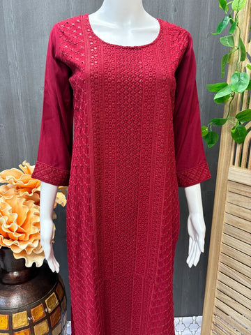 Elegant Chikankari Kurti with Matching Pants - Traditional Embroidery Set
