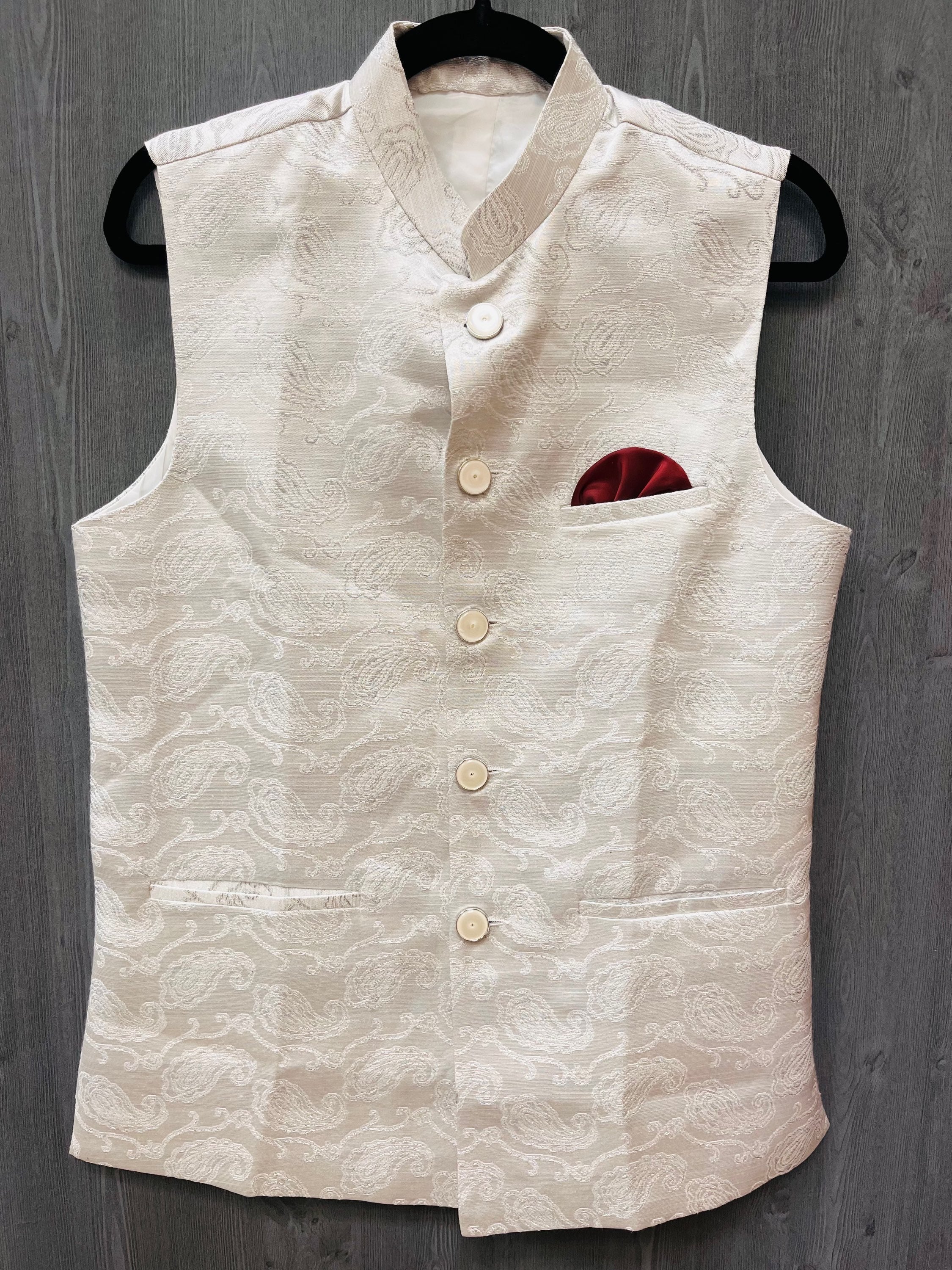 Kurta Vest - Mens Half White Vest in size 38 image 0