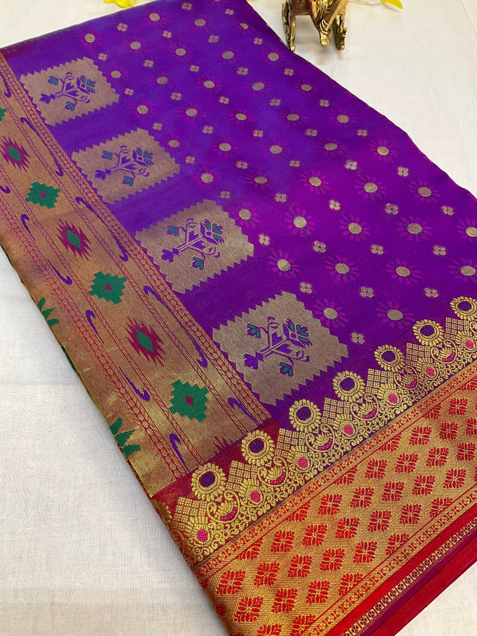 paithani Sarees - peshwai Nawari  Saree 9 yards image 2