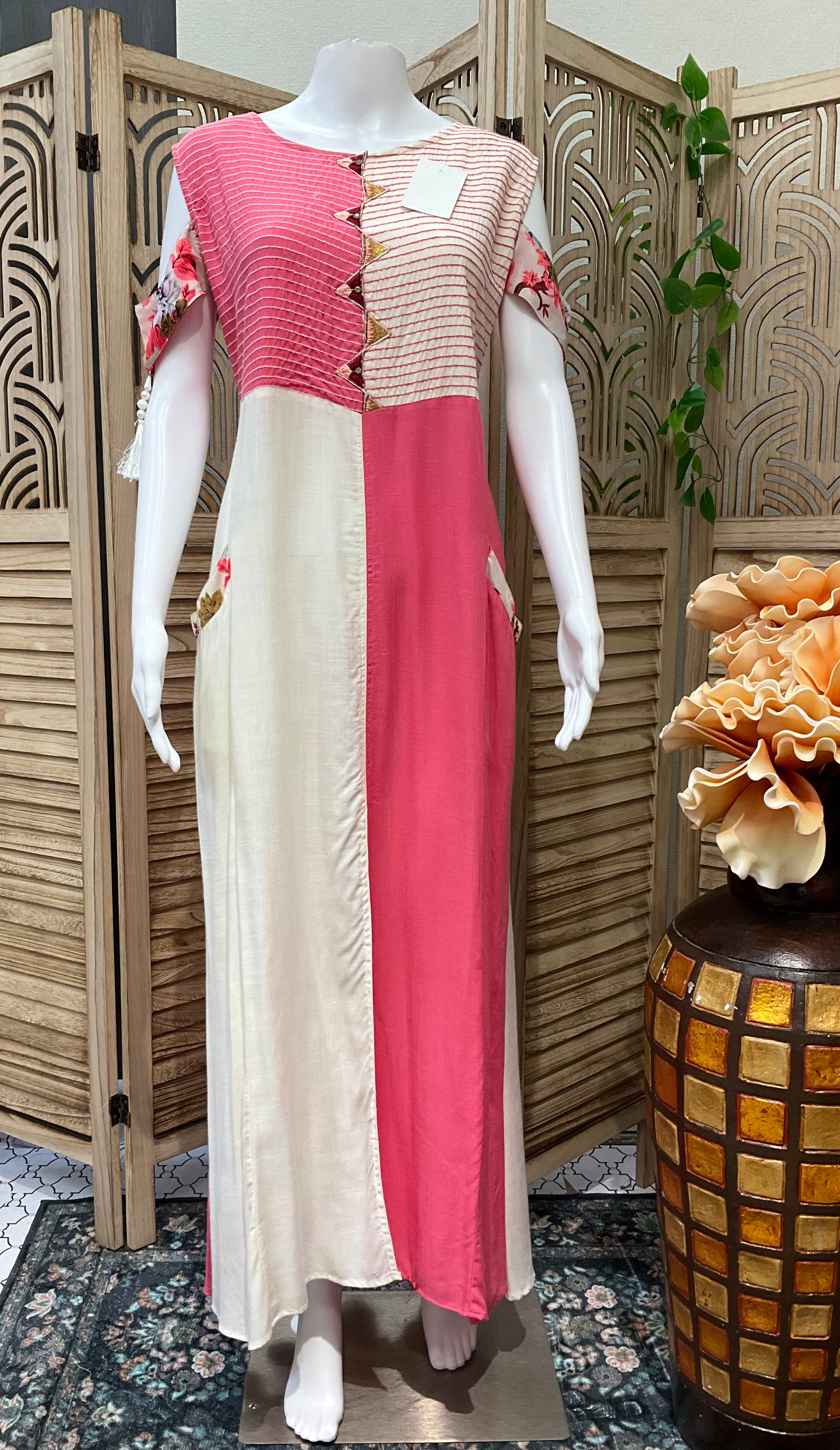 Size 44/US L-Long kurti with Cold Shoulders image 2