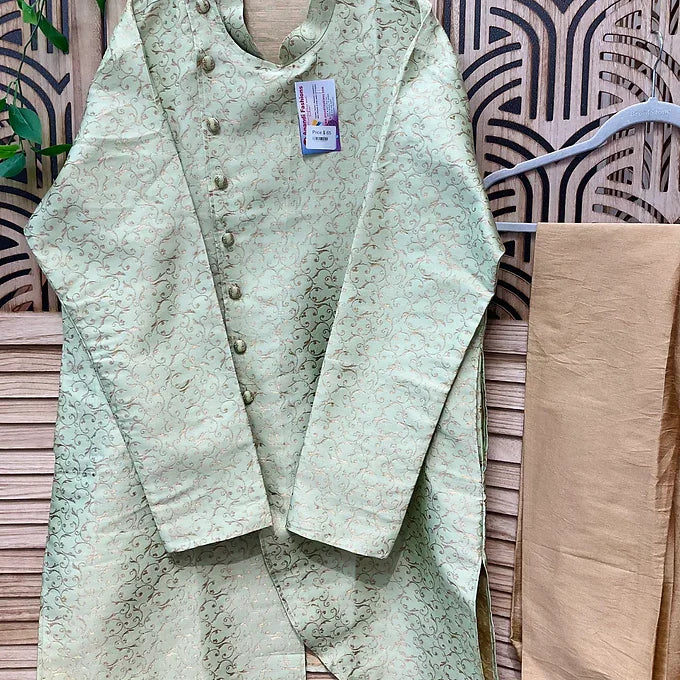 Men’s kurta set fits size 44