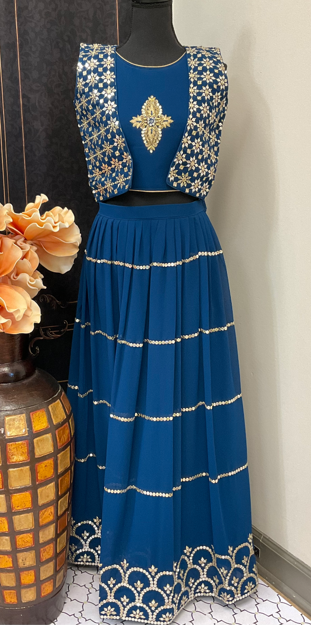 Lehenga set - Chic Festive Lehenga Ensemble with Stylish Vest for Teens image 4