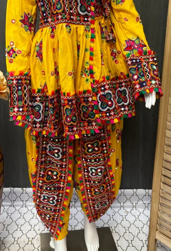 Unisex Dhoti Style Garba Dress - Navratri Special