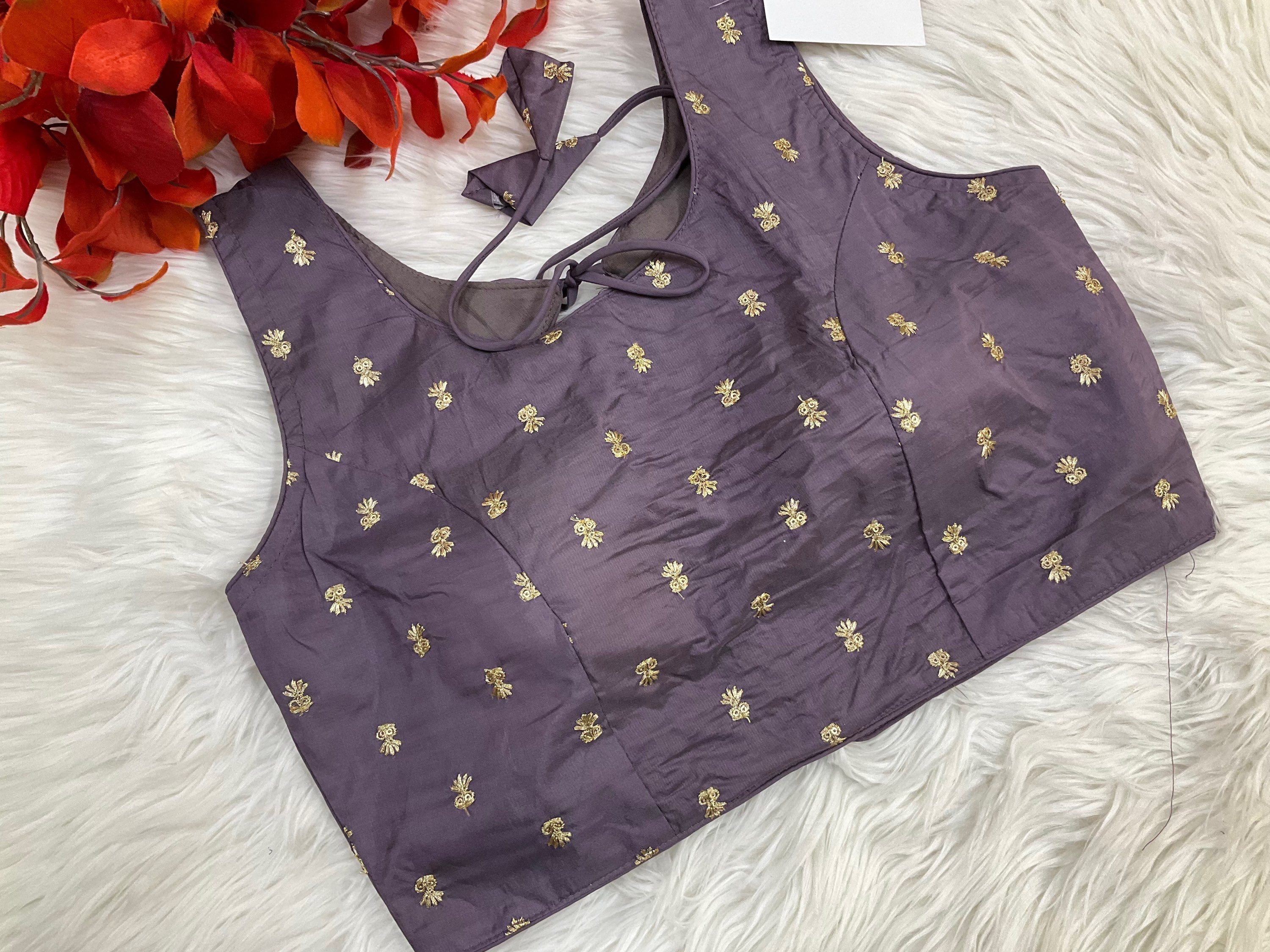 Raw silk blouses with gold work fits size upto 36-42 image 0