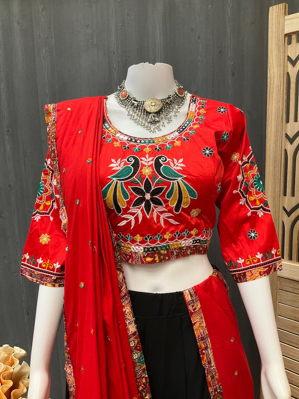 Dhandiya Chaniya Choli/lehenga collection for Garba image 4