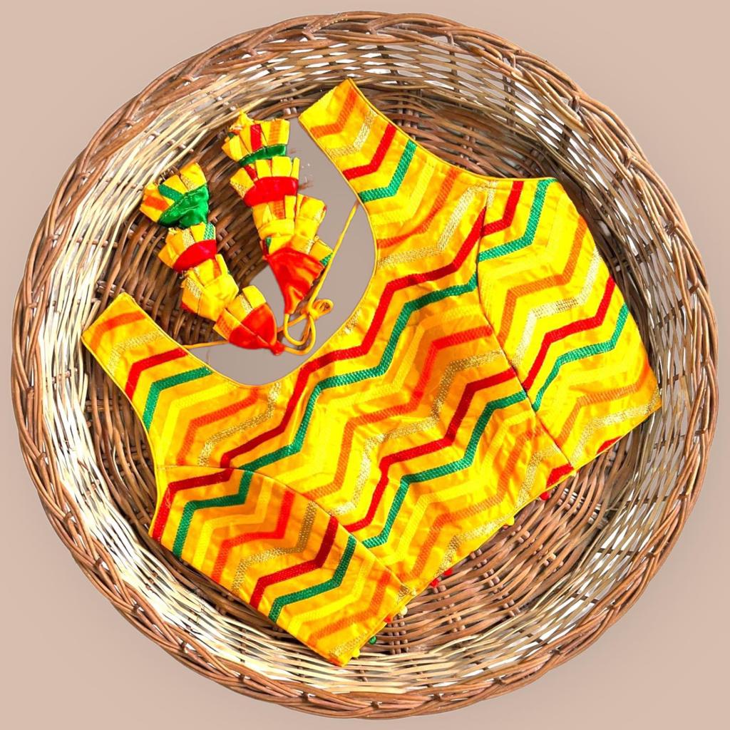 Multicolor Thread Work Blouse image 0