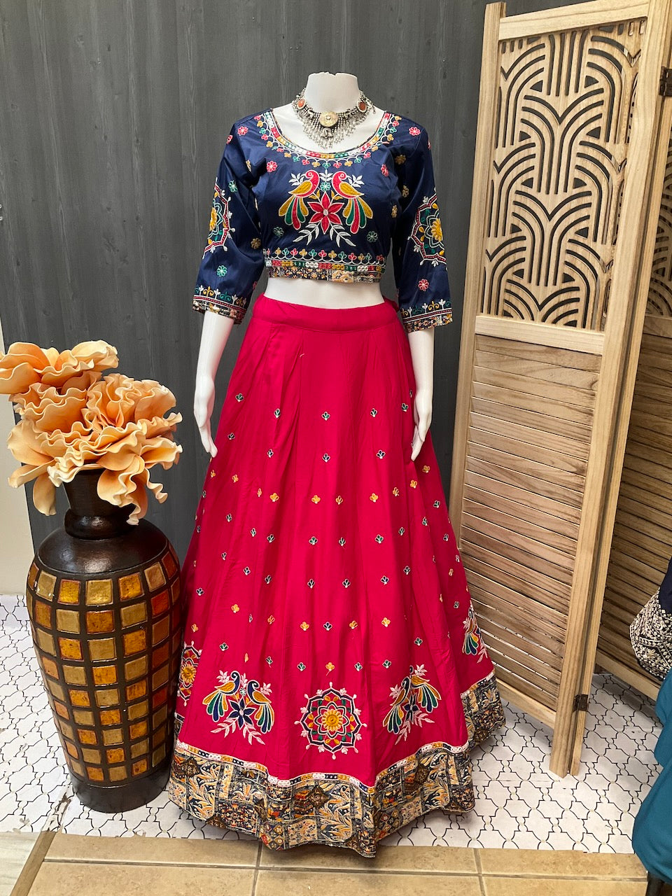 Dhandiya Chaniya Choli/lehenga collection for Garba image 7