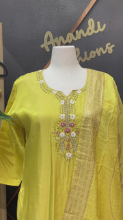 Women’s Plus Size Shimmery Sets Kurti Set