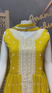 Teenage Girls - Yellow Nyra Cut set