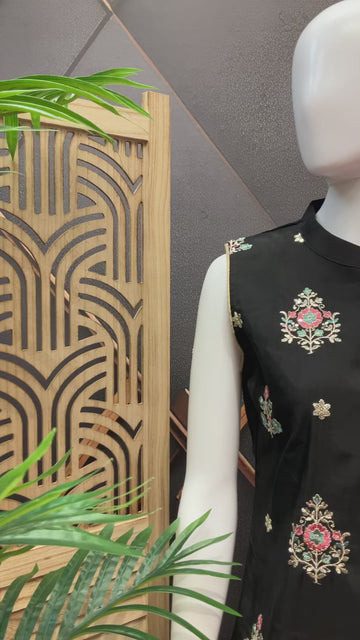 Size 38-Black Sleeveless kurti sets