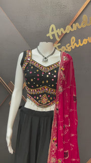Black Garba Silk Chaniya Choli with Mirrors