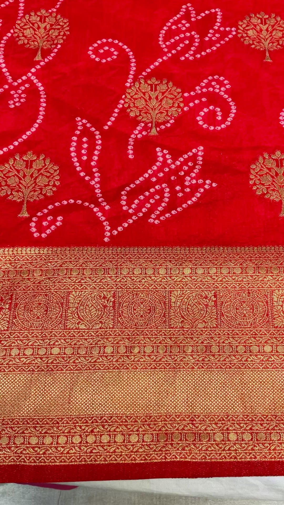 Red Bandhani Weaving Semi Silk Saree