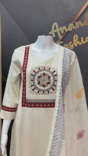 Half White Kadhi Kurti set
